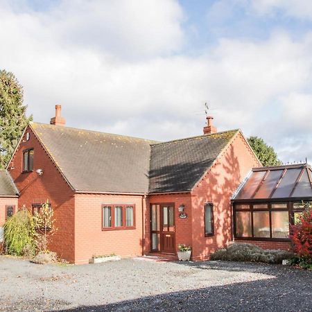 Court Farm Villa Kidderminster Eksteriør billede