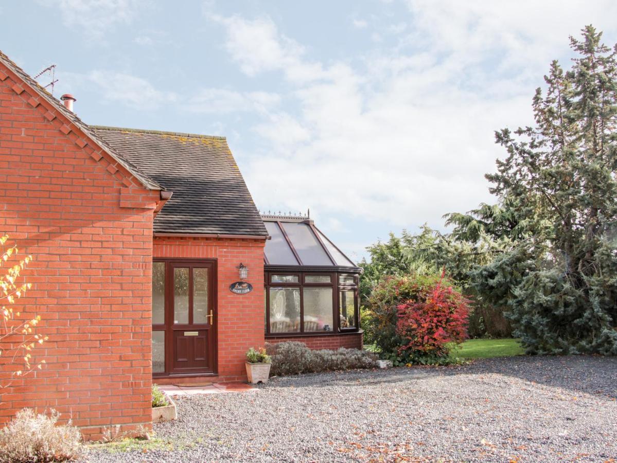Court Farm Villa Kidderminster Eksteriør billede